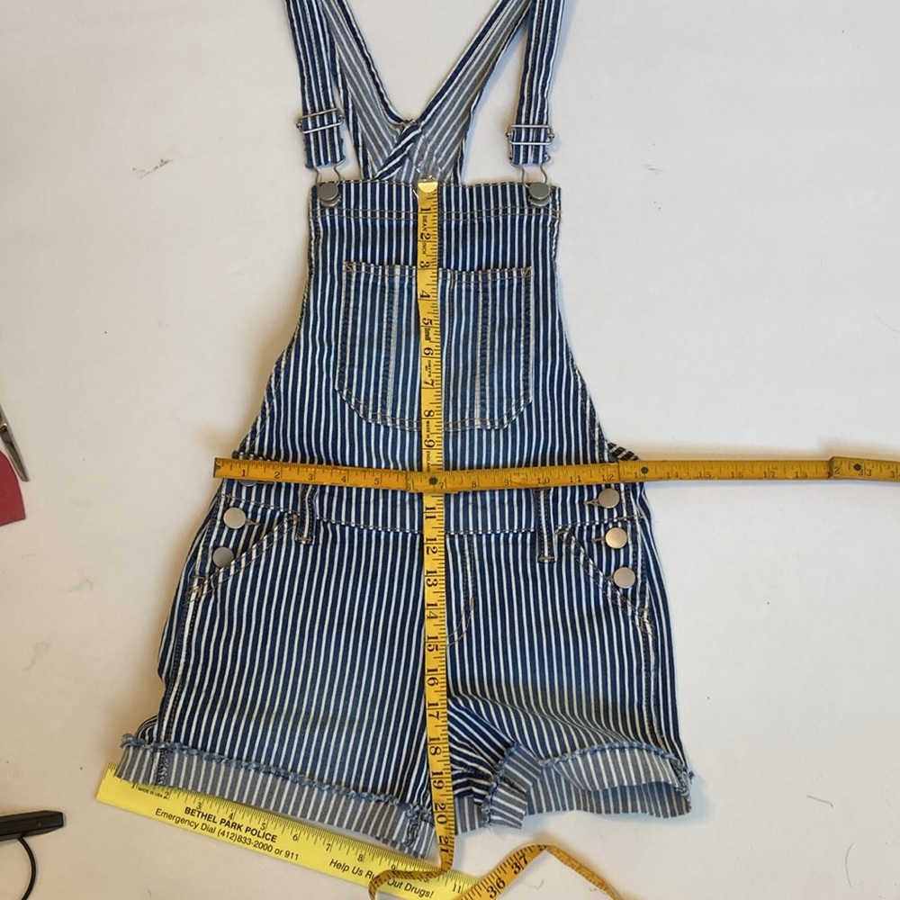 No boundaries short bib overalls relaxed fit XS - Picture 12 of 13